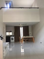 ขาย ทาวน์โฮม 3 ชั้นครึ่ง หมู่บ้านบ้านกลางเมือง รัชโยธิน-201902111200121549861212527.jpg