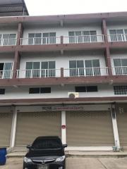 ขายอาคารพาณิชย์ 3 ชั้นครึ่ง-201911251228571574659737687.jpg