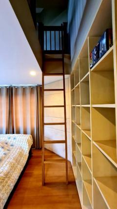 ขายบ้านเดี่ยว 3 ชั้น พร้อมห้องใต้หลังคา ฮวงจุ้ยดีเยี่ยมด้านหน้าติดน้ำ บนทำเลดีศักยภาพสูงถนนพัฒนาการ-202110251208481635138528531.jpg