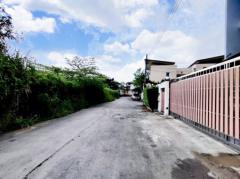 ขายถูก ที่ดินอ่อนนุช ติดถนนกว้าง 8 m. (เหมาะสร้าง บ้าน + สำนักงาน + Townhome) 358 ตร.ว. หน้ากว้างติดถนน 42 m. แหล่งคนทำงาน # ใกล้ Lotus-202112261042521640490172158.jpg