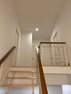 หมู่บ้านทริโอ ทาวน์ ต.สุรศักดิ์ อ.ศรีราชา จ.ชลบุรี 53.1 ตรว. 3 ห้องนอน 3 ห้องน้ำ 2 ที่จอดรถ บ้านหลังริม มีเนื้อที่ มีความเป็นส่วนตัว (Rich0693) katty-202203041540231646383223158.jpg