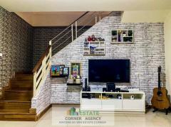 ขายทาวน์โฮม 2 ชั้น พร้อมเฟอร์นิเจอร์ หมู่บ้านบุษบา  ซอยวัดเขาดิน    อ.ศรีราชา  จ.ชลบุรี-202204111106331649649993027.jpg