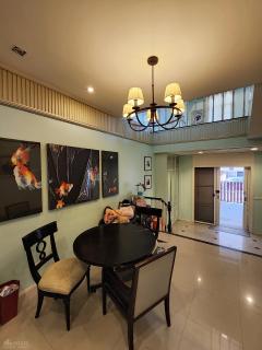 ลดราคาต่ำสุดๆ ขายทาวน์โฮม 3ชั้น 3ห้องนอน 4ห้องน้ำ 21.8ตรว. 180ตรม.บ้านกลางกรุง รอยัลเวียนนารัชดาภิเษก จตุจักร