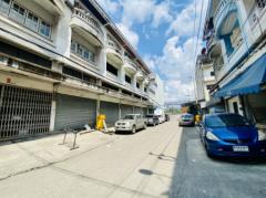 ตึกแถว 4 ชั้น 4 คูหา ซอยกิ่งแก้ว 62 ใกล้สนามบินสุวรรณภูมิ-202210120119491665512389490.jpg