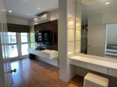 ขายบ้านถูก วิสต้าปาร์ค วิภาวดี 2 Vista park Town Home 3 ชั้น สไตล์ Modern ตกแต่งครบ พร้อมอยู่ # รถไฟฟ้าสายสีแดง # รถไฟฟ้าสายสีชมพู # ริมถนนวิภาวดีรังสิต # หลักสี่-202301201817541674213474663.jpeg