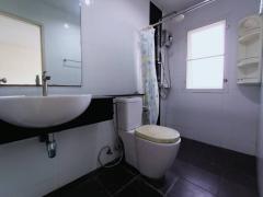 ขายทาวน์โฮม 3 ชั้น หมู่บ้านเดอะริช บิซโฮม  สุขุมวิท 105 ซอยลาซาล บางนา กรุงเทพมหานคร  ประเภท : ทาวน์โฮม สูง : 3 ชั้น เนื้อที่ : 22 ตารางวา ห้องนอน : 4 ห้อง ห้องน้ำ : 3 ห้อง ห้องอื่นๆ : ห้องโถง, ห้องครัว จอดรถได้ : 2 คัน-202302201155011676868901168.jpeg