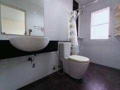 ขายทาวน์โฮม 3 ชั้น หมู่บ้านเดอะริช บิซโฮม  สุขุมวิท 105 ซอยลาซาล บางนา กรุงเทพมหานคร  ประเภท : ทาวน์โฮม สูง : 3 ชั้น เนื้อที่ : 22 ตารางวา ห้องนอน : 4 ห้อง ห้องน้ำ : 3 ห้อง ห้องอื่นๆ : ห้องโถง, ห้องครัว จอดรถได้ : 2 คัน-202302201155021676868902747.jpeg