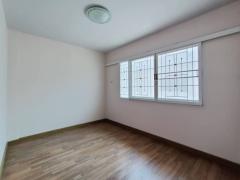 ขายทาวน์โฮม 3 ชั้น หมู่บ้านเดอะริช บิซโฮม  สุขุมวิท 105 ซอยลาซาล บางนา กรุงเทพมหานคร  ประเภท : ทาวน์โฮม สูง : 3 ชั้น เนื้อที่ : 22 ตารางวา ห้องนอน : 4 ห้อง ห้องน้ำ : 3 ห้อง ห้องอื่นๆ : ห้องโถง, ห้องครัว จอดรถได้ : 2 คัน-202302201155091676868909377.jpeg