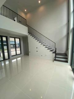 ขาย บ้านเศรษฐสิริ กรุงเทพกรีฑา 2 (บรรยากาศสุด Private) บนเนื้อที่ 83.2 ตร.วา 4 ห้องนอน 4 ห้องน้ำ จอดรถในบ้านได้ 3-4 คัน-202308192242491692459769880.jpg
