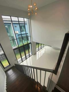 ขาย บ้านเศรษฐสิริ กรุงเทพกรีฑา 2 (บรรยากาศสุด Private) บนเนื้อที่ 83.2 ตร.วา 4 ห้องนอน 4 ห้องน้ำ จอดรถในบ้านได้ 3-4 คัน-202308192242501692459770592.jpg