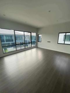 ขาย บ้านเศรษฐสิริ กรุงเทพกรีฑา 2 (บรรยากาศสุด Private) บนเนื้อที่ 83.2 ตร.วา 4 ห้องนอน 4 ห้องน้ำ จอดรถในบ้านได้ 3-4 คัน-202308192242511692459771279.jpg