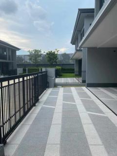 ขาย บ้านเศรษฐสิริ กรุงเทพกรีฑา 2 (บรรยากาศสุด Private) บนเนื้อที่ 83.2 ตร.วา 4 ห้องนอน 4 ห้องน้ำ จอดรถในบ้านได้ 3-4 คัน-202308192242541692459774733.jpg