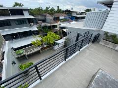 ขาย ทาวน์โฮม ลาดพร้าว 41 แยก 6-9 ใกล้รถไฟใต้ดิน MRT ลาดพร้าว 400 ตรม. 33 ตร.วา