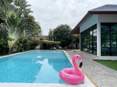 ให้เช่า บ้านเดี่ยว Pool Villa ใกล้ซีคอน สแคว์ เนื้อที่ 1.75 ไร่ พร้อมสระว่ายน้ำขนาดใหญ่-202310022308441696262924492.jpg
