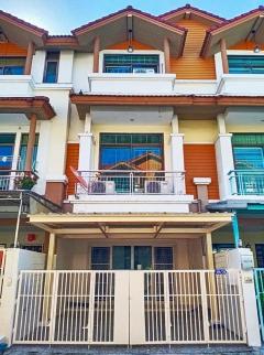 หมู่บ้านอรุณพัฒน์ ติดถนนยานนาวา พระราม3 ใจกลางพระราม3 ใกล้สาทร สีลม