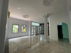 Classic House for rent in Sukhumvit soi 36, near BTS Thonglor 500 meter-202310272345111698425111785.jpg