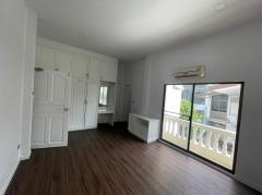 Classic House for rent in Sukhumvit soi 36, near BTS Thonglor 500 meter-202310272345151698425115983.jpg