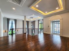 ขายบ้านเดี่ยว The Palazzo ศรีนครินทร์ (พร้อมลิฟท์ส่วนตัว) บนเนื้อที่ 103.3 ตร.ว. 4 ห้องนอน 5 ห้องน้ำ เฟอร์นิเจอร์ เครื่องใช้ไฟฟ้า ครบครัน-202311090751341699491094291.jpg