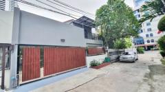 ให้เช่า บ้านเดี่ยว ซอยสุขุมวิท23 170 ตรม. 32 ตร.วา 3ห้องนอน 2ห้องน้ำ ใกล้BTSอโศก และ โรงเรียนประสานมิตร-202312131942171702471337785.jpg
