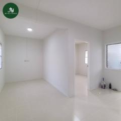 ขายห้องชุดเอื้ออาทรขจรวิทย์ ตึก36 ห้องมุม ชั้น2 เนื้อที่ 33 ตรม. ถ.เทพารักษ์ ต.บางพลีใหญ่ อ.บางพลี จ.สมุทรป-202312191820471702984847374.jpeg