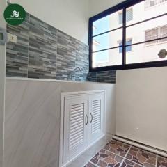 ขายห้องชุดเอื้ออาทรขจรวิทย์ ตึก36 ห้องมุม ชั้น2 เนื้อที่ 33 ตรม. ถ.เทพารักษ์ ต.บางพลีใหญ่ อ.บางพลี จ.สมุทรป-202312191820501702984850200.jpeg