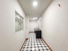 ขาย ทาวน์โฮม รีโนเวทใหม่ พร้อมอยู่ บ้านวรางกูล คลอง 3 110 ตรม. 27.1 ตร.วา เดินทางเข้า ออก ได้หลายทาง-202312210850131703123413983.jpg