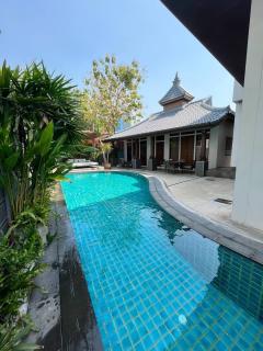 Luxurious detached house for rent modern resort style with private swimming pool, 680 sq m., in the middle of Thonglor ,near BTS Thonglor , Wattana district, Bangkok-202312271018091703647089115.jpg