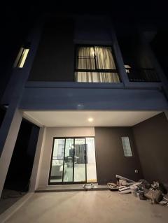 ให้เช่า ทาวน์โฮม พลีโน่ สุขุมวิท-บางนา 2 132 ตรม. 32 ตร.วา-202401081621191704705679026.jpg