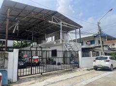 ขาย ที่ดินทำเลดี พร้อมสิ่งปลูกสร้าง หลังโลตัส ศรีนครินทร์ 59 ตรว หมู่บ้านศรีเพชรการเคหะ ซอย 5