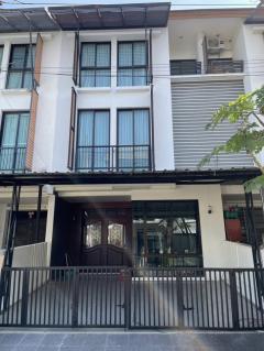 ให้เช่า ทาวน์โฮม Code N779 Areeya Mandarina Sukhumvit 77 200 ตรม. 48 ตร.วา