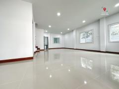 ขาย บ้านเดี่ยว รีโนเวทใหม่ พร้อมอยู่ วิสต้า วิลล์ ลำลูกกา คลอง 3 200 ตรม. 50.4 ตร.วา เดินทางสะดวก-202401302001431706619703460.jpg