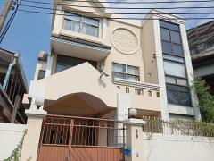 Rent House 3 storey no furnitures  Sumhumvit 50-202403071806491709809609758.jpg