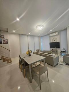 ให้เช่าบ้านเดี่ยว CLASSE เอกมัย รามอินทรา 3ชั้น (N.945)-202403182309081710778148661.jpg