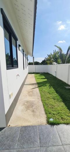 บ้านพร้อมอยู่ 3 ห้องนอน ทรงจั่วผสมปั้นหยา อ.สารภี เชียงใหม่-202403190219391710789579870.jpg