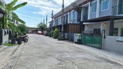 บรรยากาศดีมาก เหมาะ...อยู่อาศัย ลงทุนปล่อยเช่า *ใกล้โรงงานหลายแห่ง*-202404221830291713785429769.jpg