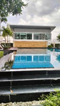 ให้เช่า คอนโด Q House Condo Sathorn 39 ตรม. ชั้นสูง ห้องสวยมาก แต่งดี มีโต๊ะทำงาน