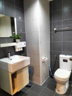 ขายคอนโดลัดดา พลัส วิวทะเล มองเห็นวิวเกาะลอย ใจกลางเมืองศรีราชา พร้อมเฟอร์นิเจอร์ครบ-202404301147001714452420042.jpg