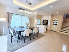 PN755 ขาย บ้านเดี่ยว เศรษฐสิริ พัฒนาการ  ตกแต่งสวยงาม พร้อมอยู่ บ้านใหม่มาก เดินทางสะดวก มีห้องแม่บ้า-202405031831051714735865030.jpg