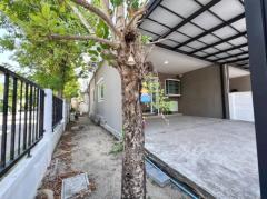 ขาย บ้านแฝด ห้องนอนเยอะ ต่อเติมครบ คิว ดิสทริค คาซ่า ซิตี้ กิ่งแก้ว-สุวรรณภูมิ 120 ตรม. 29 ตร.วา หลังมุม-202405080126391715106399828.jpg