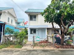 ขายบ้านแฝด 2 ชั้น โครงการเอื้ออาทรไร่กล้วย  ศรีราชา 