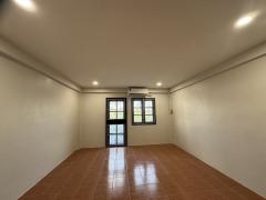 ขาย ทาวน์โฮม รีโนเวทใหม่ ปากเกร็ด ซอยวัดกู้ หมู่บ้านเสริมสุขนคร พื้นที่ใช้สอย 200 ตรม. เนื้อที่ 19.9 ตร.วา-202405131826181715599578662.jpg