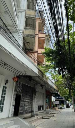 *ให้เช่าอาคารพาณิชย์ 4.5 ชั้น ทำเลดี ย่านสุขุมวิท 71 (ปรีดีพนมยงค์)* (N.1034)-202406052117401717597060934.jpg