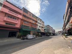 ขาย อาคารพาณิชย์ ต่อเติมเต็ม อาคารพาณิชย์ วิเศษสุขนคร18 350 ตรม 28.1 ตรว โครงสร้างแข็งแรง-202406272111181719497478498.jpg