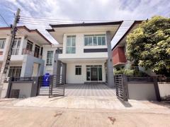 ขาย บ้านแฝด แถมแอร์ 2 เครื่อง กิตตินคร การ์เด้นวิลล์ 150 ตรม 37.5 ตรว ราคาถูก-202406272344591719506699878.jpg