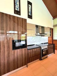 ขาย/ ให้เช่าบ้านหรูใกล้สนามกอล์ฟกรีนวัลเล่ย์ อำเภอแม่ริม เชียงใหม่-202406280755111719536111600.jpg