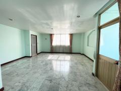 ขาย คอนโด N1052 รอยัล คาสเทิล พัฒนาการ 30 193 ตรม ห้องสวย เฟอร์นิเจอร์ครบ-202407171106561721189216630.jpg