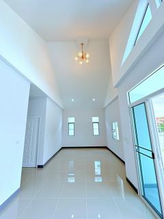 #บ้านเดี่ยวเดินทางไปสนามบินเพียง 15 นาที ใกล้ห้างแมคโคร ใกล้บิ้กซี เดินทางสะดวก ทำเลยอดฮิตสันผักหวาน-202407171208101721192890904.jpg