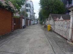 ขาย ที่ดิน ขายที่ดินซอย สายลม 2 พร้อมบ้านสองชั้น 1 หลัง แปลงติดพื้นที่สวนสีเขียว - 42 ตรว-202407310056491722362209144.jpg