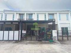 หมู่บ้าน เดอะคอนเนค บางนา-สุวรรณภูมิ บางพลี สมุทรปราการ ขายด่วน ทาวน์โฮม 2 ชั้น เนื้อที่ 18.20 ตร.ว ทำเลดี