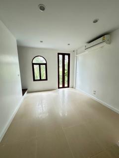 ขาย อาคารพาณิชย์ เวนิส ดิ ไอริส วัชรพล 158.4 ตรม. 20.7 ตร.วา-202408021628281722590908649.jpg
